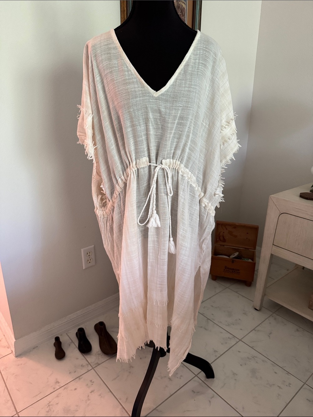 Aerie / Aero Boho Lightweight Off-White Fringe V-Neck Swim / Beach Cover-Up